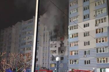 Армія РФ здійснила атаку БПЛА на Київщину: пошкоджено десятиповерхівку, троє людей загинуло (фото)