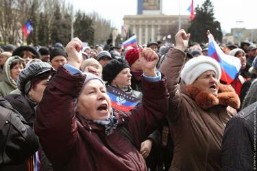 Вони мріяли 'пожити по-русски'? Будь ласка, бідність, війна, корупція, нещирість, хабальство тепер у ОРДЛО