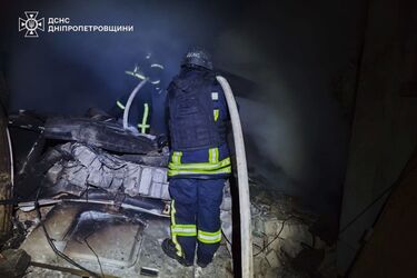 Армия РФ атаковала Днепропетровщину: повреждена энергетическая инфраструктура, промышленное и транспортное предприятие, ранен (фото)