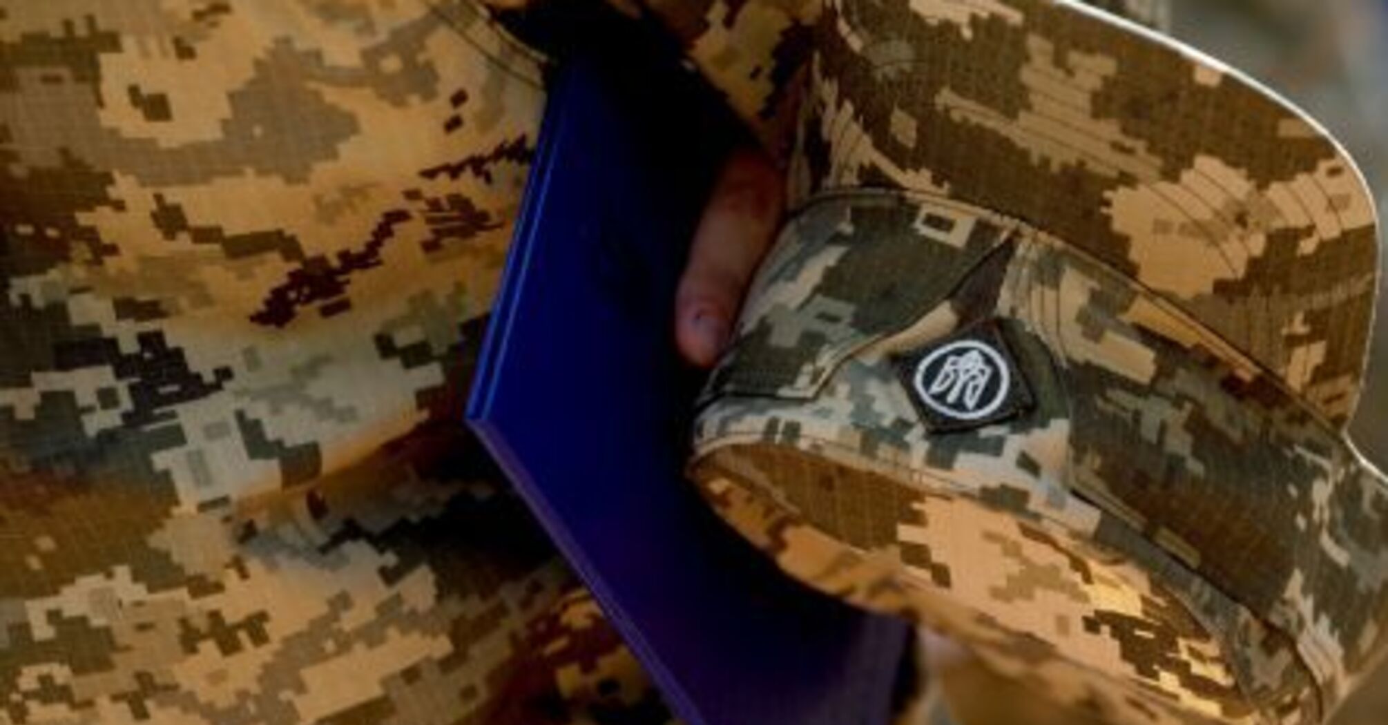 Чи мають право учасники бойових дій безкоштовно користуватись громадським транспортом та залізницею