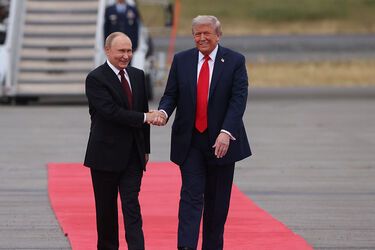Трамп хоче публічного приниження Європи