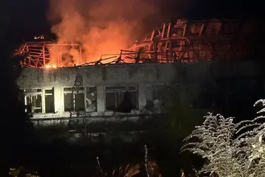 Армия РФ атаковала Черниговщину: горела база отдыха, есть пострадавшая (фото)