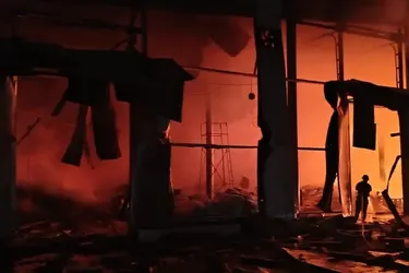 Армія рф атакувала Харківщину: горіло приватне підприємство (фото)