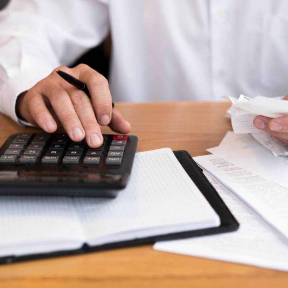 Зміни у нарахуванні субсидій: кому з українців уріжуть виплати під час опалювального сезону