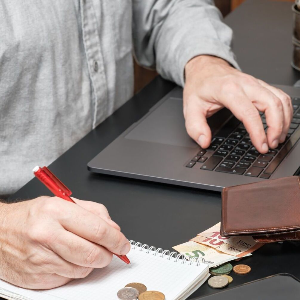 Українцям обіцяють нову грошову допомогу з 2026: як розрахувати розмір виплати вже сьогодні