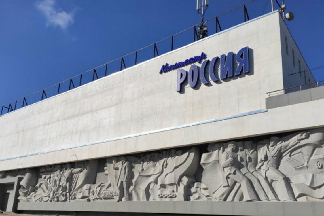 Якщо чуєте, 'спорт, музыка, театр, творчество вне политики' – стріляйте на звук