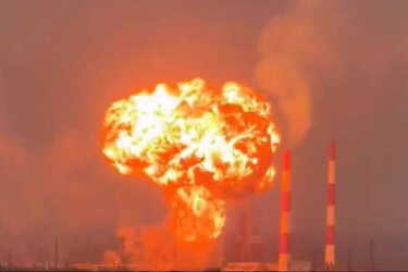 Дроны атаковали Волгоградскую область России: есть попадание в газоперерабатывающий завод (фото)