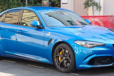 Не стоит тратиться: топ дорогих авто, не оправдывающих свою стоимость