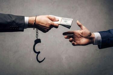 Про справжні причини корупції