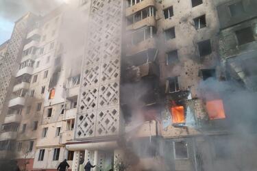 Россия совершила массированную ракетно-дроновую атаку на Украину: в Тернополе снесло пол многоэтажки, под ударом была энергетическая инфраструктура, есть погибшие (фото, видео)