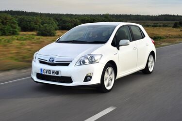 Подержанный Toyota Auris: стоит ли тратить деньги