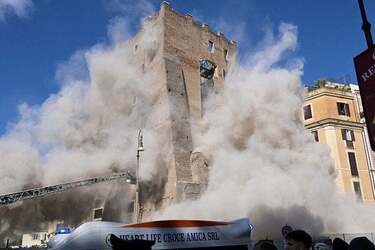 У Римі обвалилась середньовічна вежа: є постраждалі та загиблий (фото)