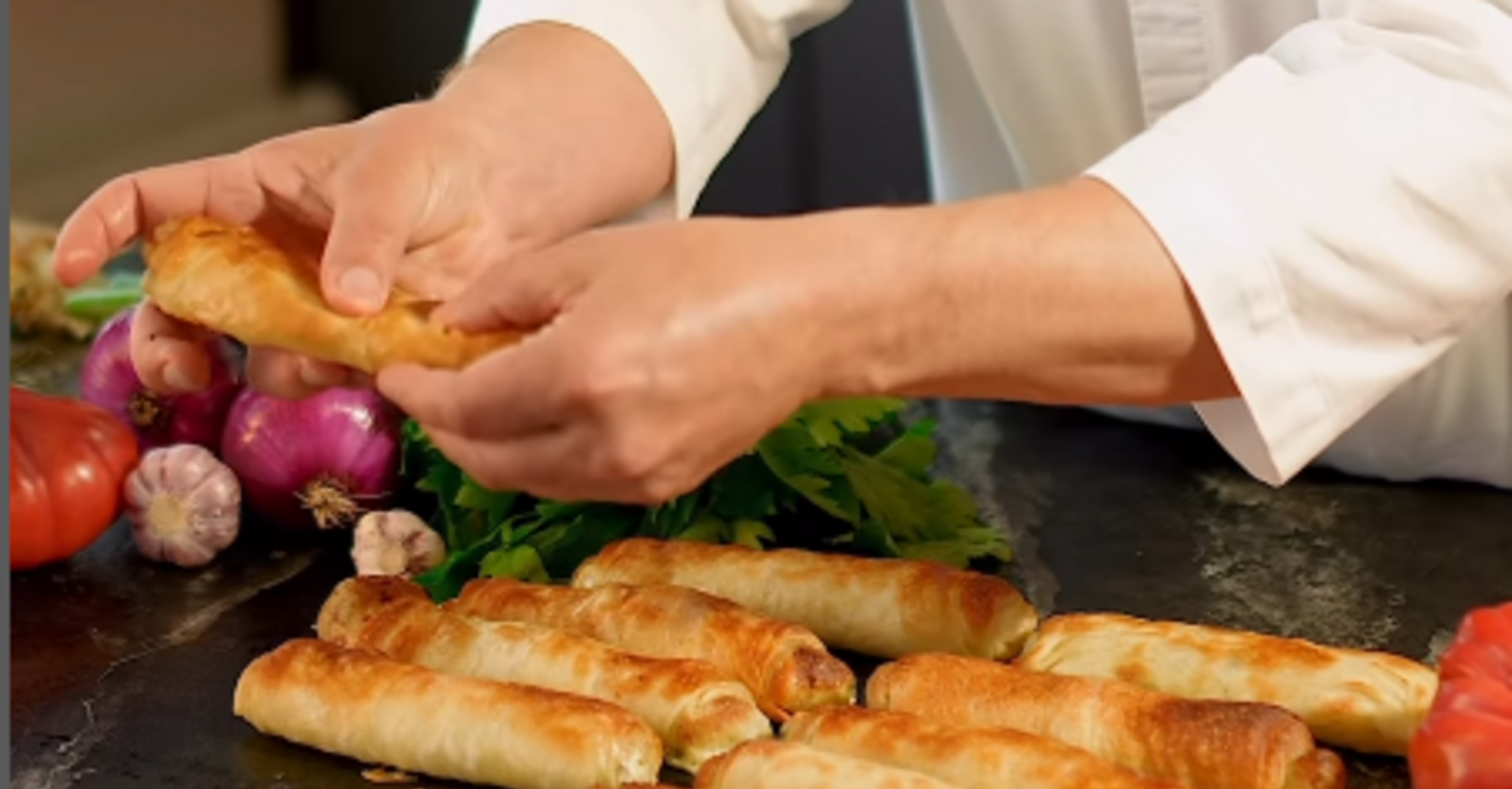 Хрусткі роліні з витяжного тіста