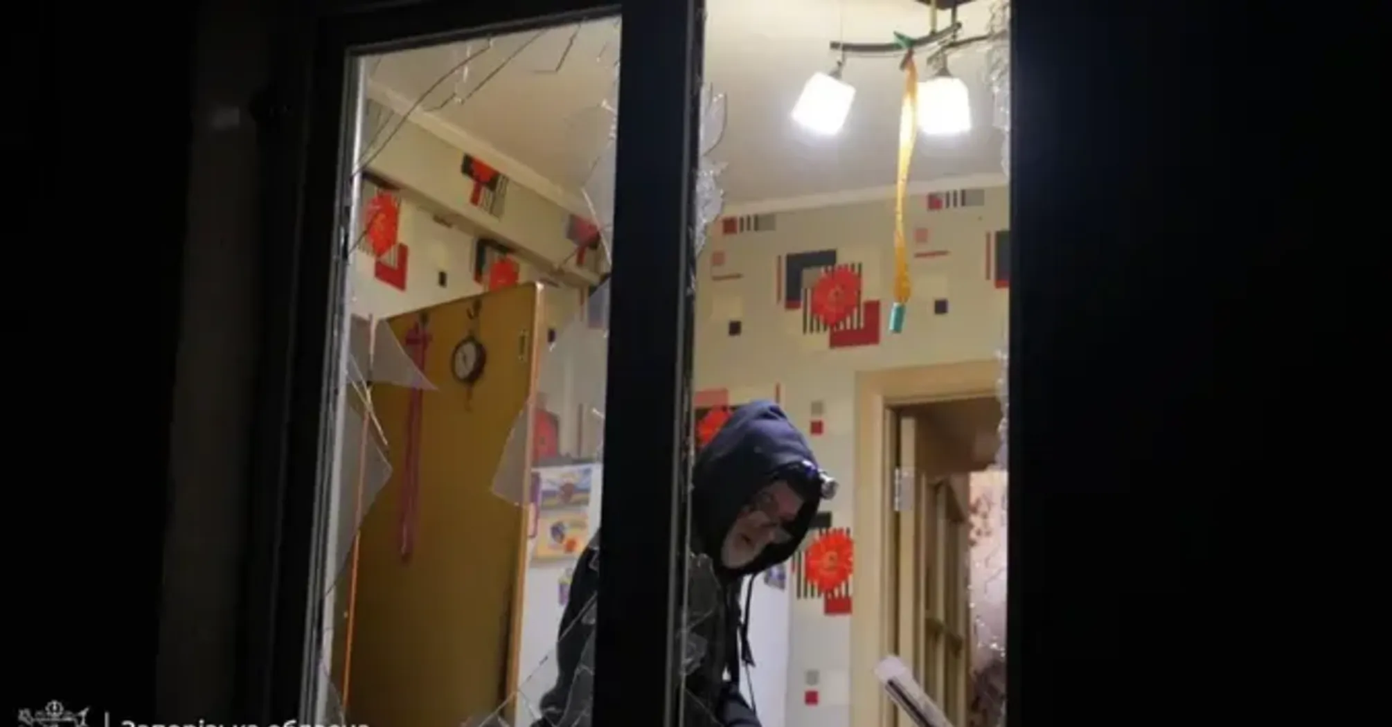 Армия РФ атаковала Запорожье: повреждены жилые дома и садик (фото)