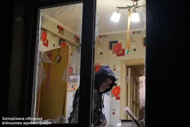 Армія рф атакувала Запоріжжя: пошкоджено житлові будинки та садок (фото)