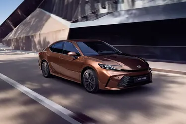 Чудова альтернатива кросоверу: топ найкращих седанів