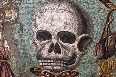 У Помпеях виявили мозаїку із символом смерті: чим унікальна (фото)