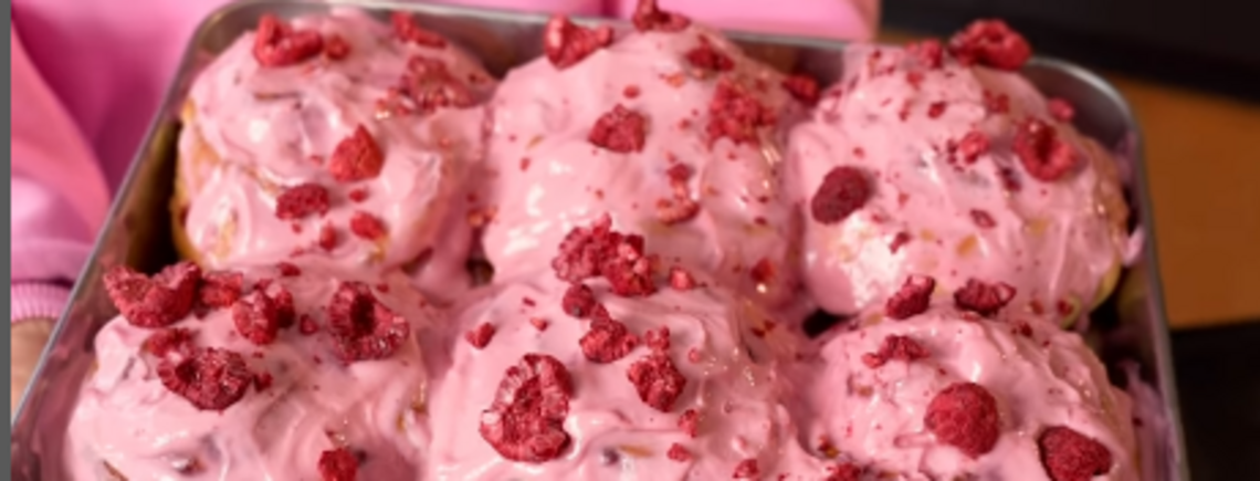 Малиновые синабоны: красивая и вкусная выпечка