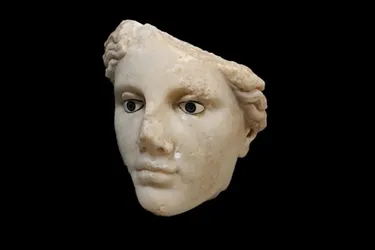 На території Туреччини виявили статую Гестії віком 2000 років (фото)