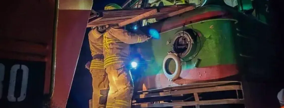 Вантажний потяг зійшов з рейок на Житомирщині: є поранені (фото)