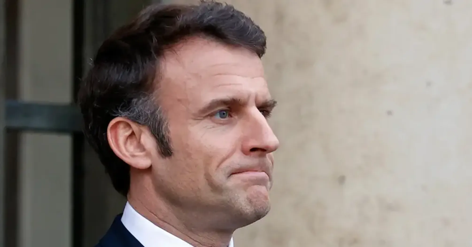 'Продолжим усилия с целью предоставления Украине надежных гарантий безопасности' - Макрон