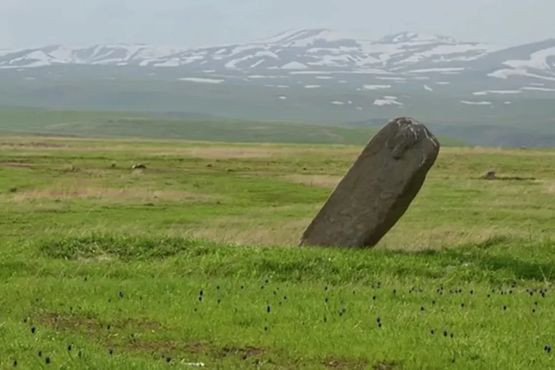 У Вірменії виявили загадкові 'драконячі камені' чим цікаві та як повʼязані із стародавнім культом води (фото)