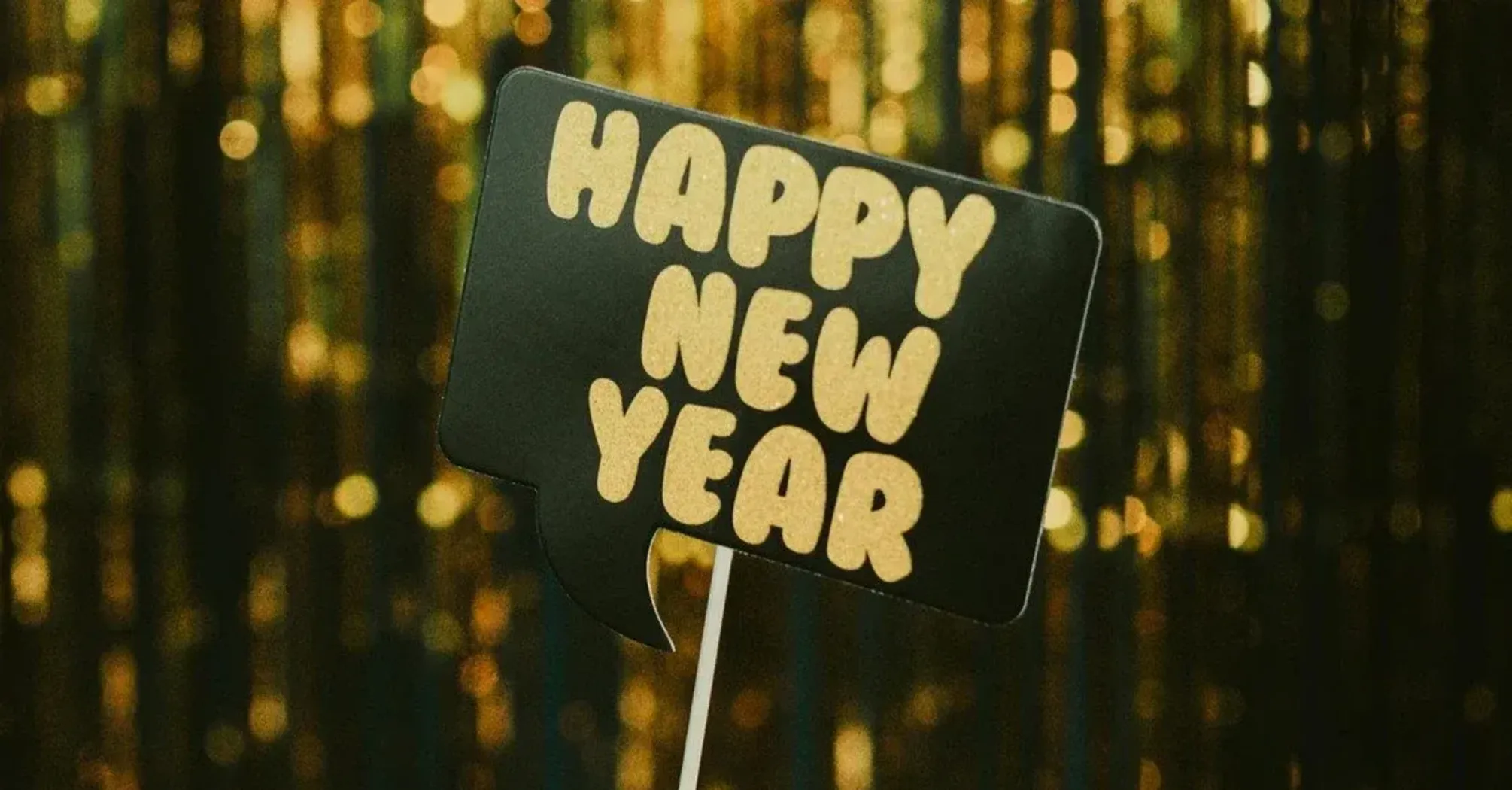 Привітання з Новим роком: найкращі побажання у прозі та віршах українською   