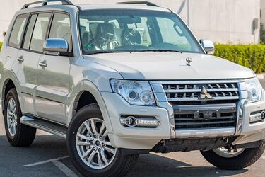 Дуже багато 'їдять': топ автомобілів, які витрачають багато бензину