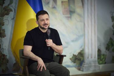 Підтримка чи критика: свіже соцопитування показало, як українці оцінюють Зеленського зараз