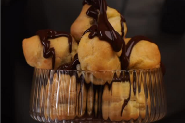 Custard cakes with praline cream: will certainly become your favorite dessert