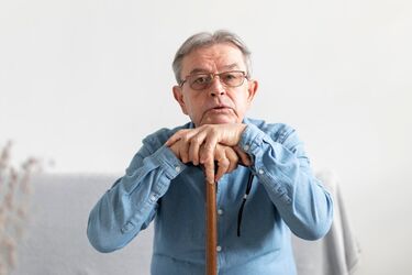 Пільги для ветеранів праці у 2025 році: які зміни та додаткові виплати очікувати