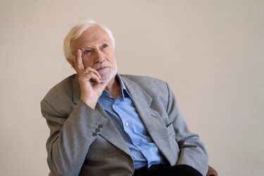 На яку пенсію можуть розраховувати українці з 15 тис. грн зарплати і 45 роками стажу