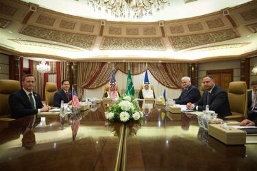 В Саудовской Аравии начались переговоры между Украиной и США: о чем будут говорить (фото)