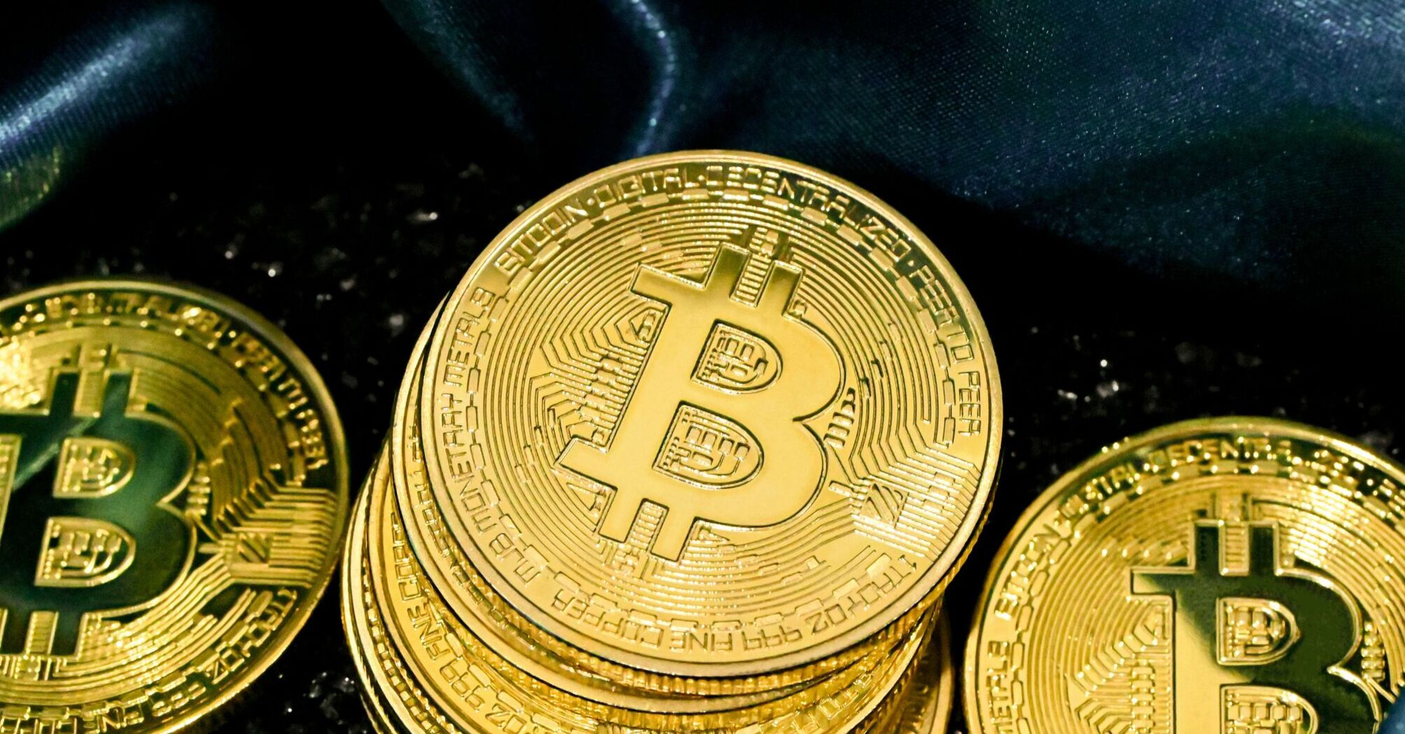 Bitcoin теряет позиции на фоне экономической неопределенности