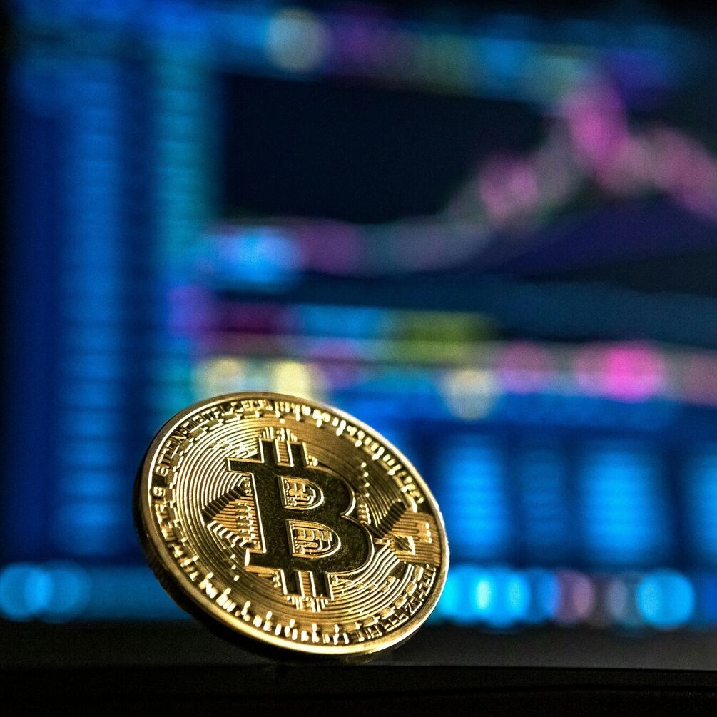 Биткоин стремительно растет на фоне экономической неопределенности