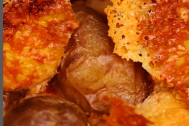 Crispy potatoes: perfect as a side dish or light dinner snack