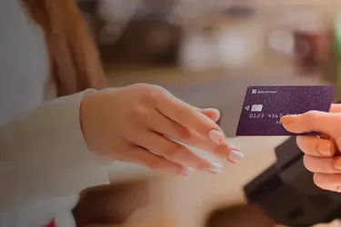 ПриватБанк переглянув тариф на грошові перекази: скільки потрібно платити