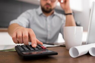 Податки за кордоном: що мають знати українці, аби уникнути штрафів