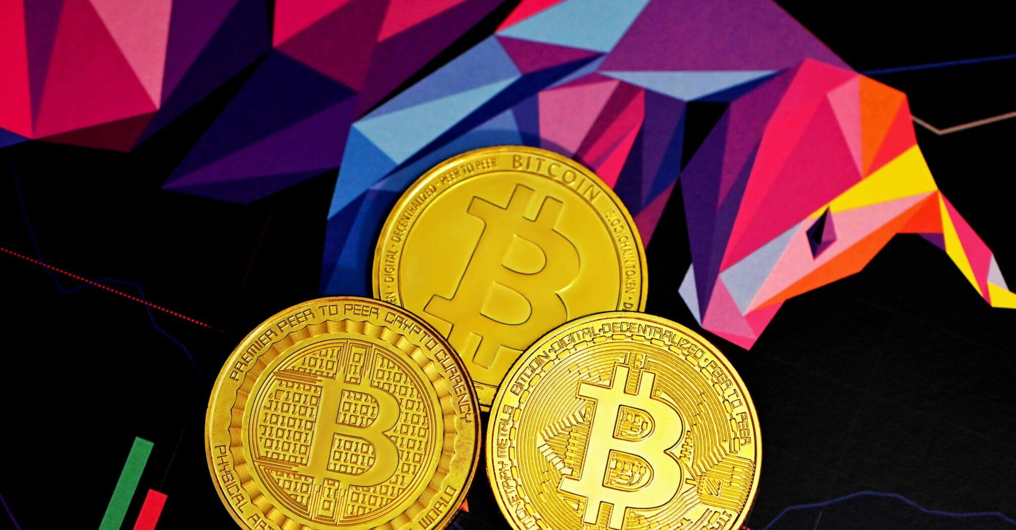 Биткоин держится уверенно, пока традиционные рынки падают
