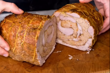 Страви на Великдень: мʼясний рулет або соковита фарширована 'буженина'