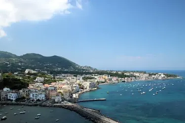 Топ-9 курортов со спа на Искье. Рекомендации по процедурам и терапиям с термальными водами