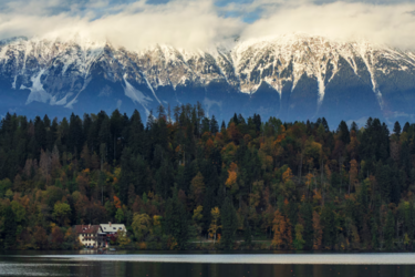 ЦРУ рассекречивает: инопланетяне могли обустроить базу под вершиной Аляски