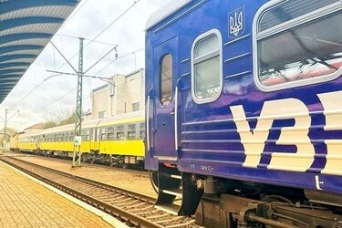 УЗ 'скасувала' поїзд на важливому маршруті: чому він більше не курсуватиме