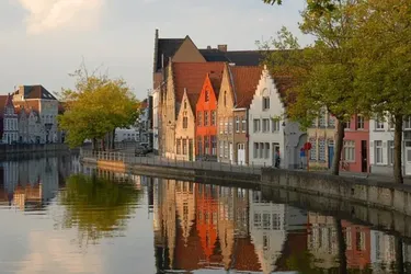 Топ-10 готелів Брюгге для всіх смаків і бюджетів: ідеальна відпустка в серці Бельгії