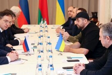 Переговори та 'кит' віри Кремля у гібридну війну