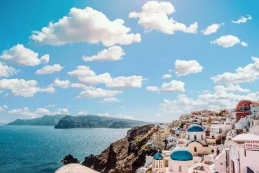 Лучшие отели, гостиницы Греции для остановки и отпуска с частными бассейнами и морскими пейзажами.