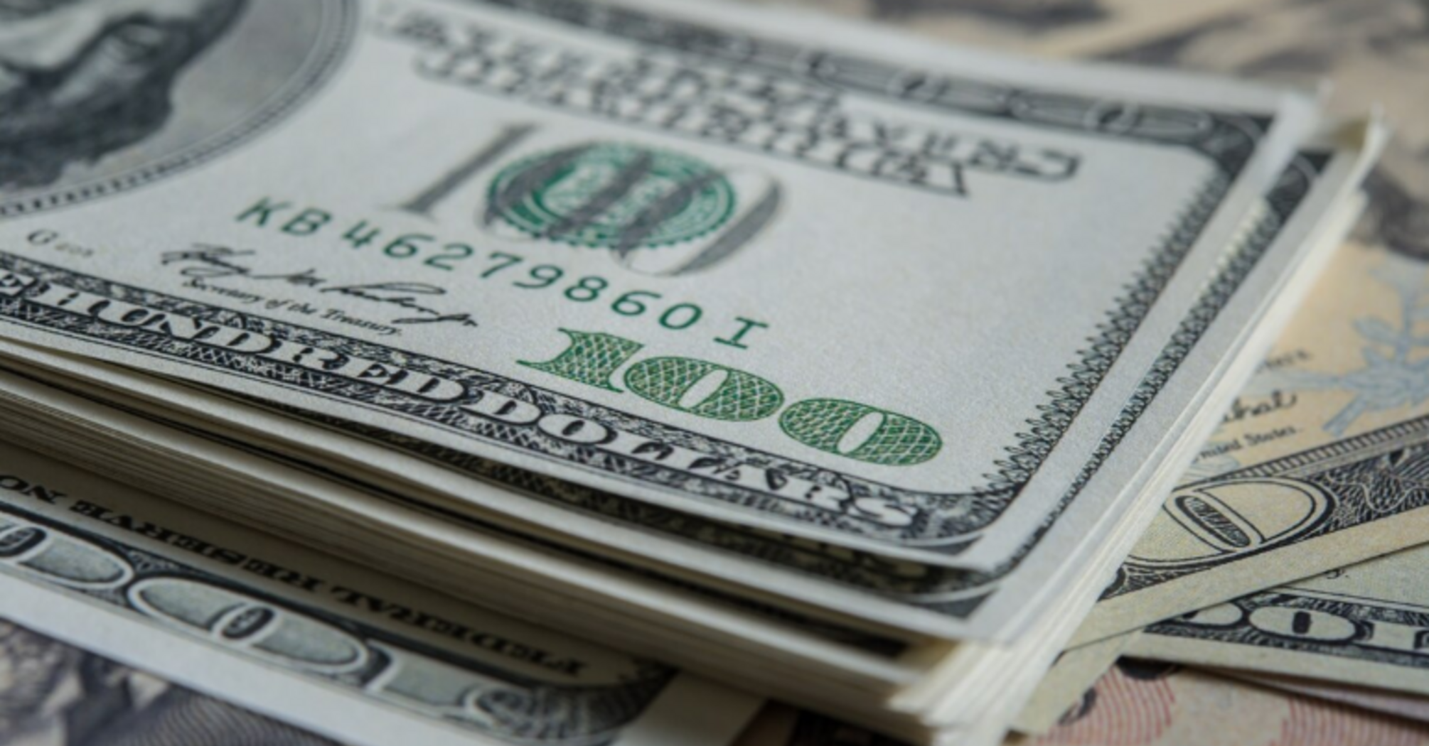 До чого готуватись українцям: фінансові аналітики дали прогноз курсу долара до кінця 2025 року