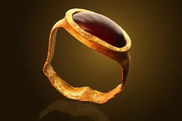 Археологи виявили в Ізраїлі каблучку віком 2300 років: чим унікальна (фото)