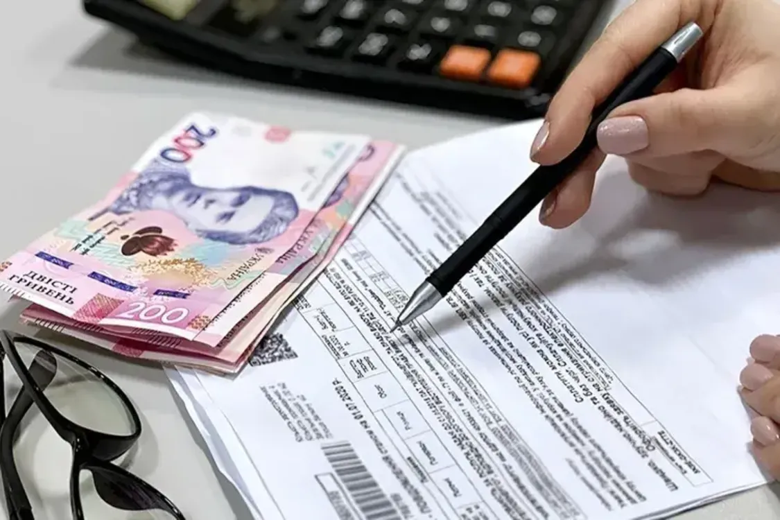 Українцям перерахують платіжки за світло: кому доведеться заплатити більше