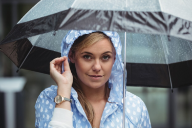 Холодний фронт наступає: які області України першими зустрінуть штормовий вітер і зливи